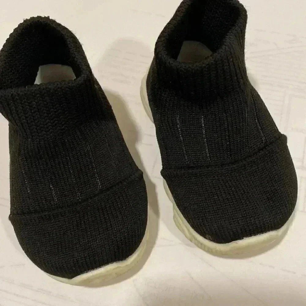 Baby shoes